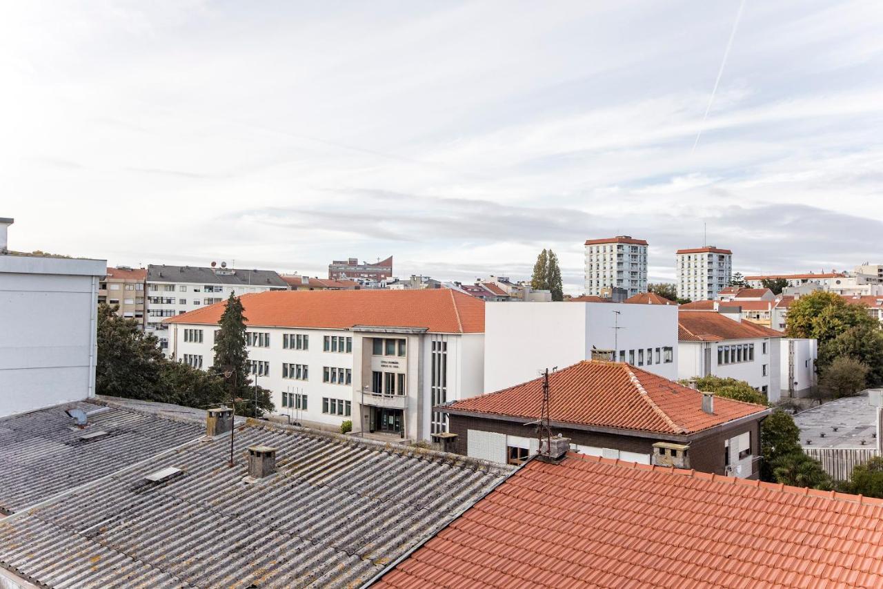 2Br Flat In Bonfim W/ Ac & Balcony By Lovelystay Порто Екстериор снимка